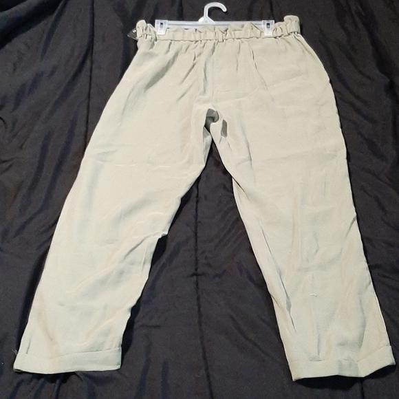 Pants - Picture 3 of 4
